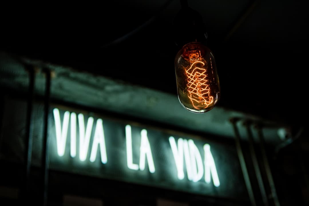 How to Brief a Spanish Voice Over Session If You Don't Speak Spanish