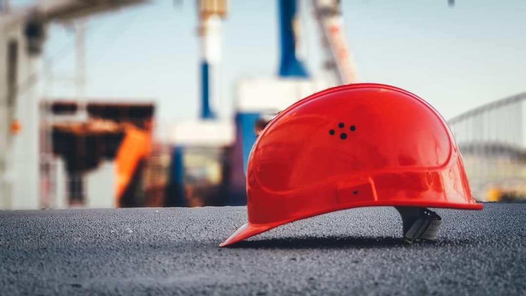 Industrial Safety E-Learning in Spanish: When Voice Quality Saves