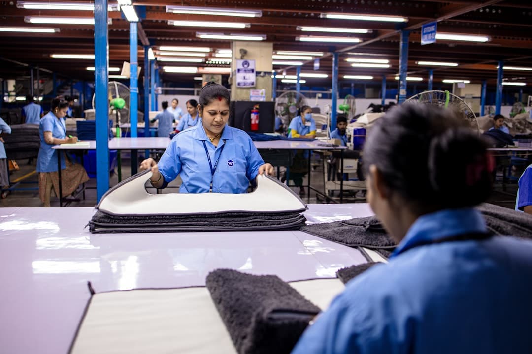 Why Manufacturing Companies Need Native Spanish E-Learning Voice Over