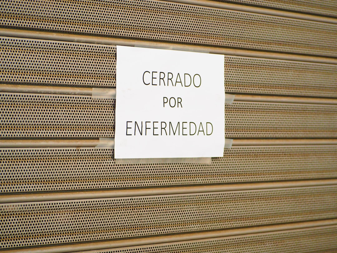 Professional studio setup enabling same day Spanish voice over delivery for urgent projects