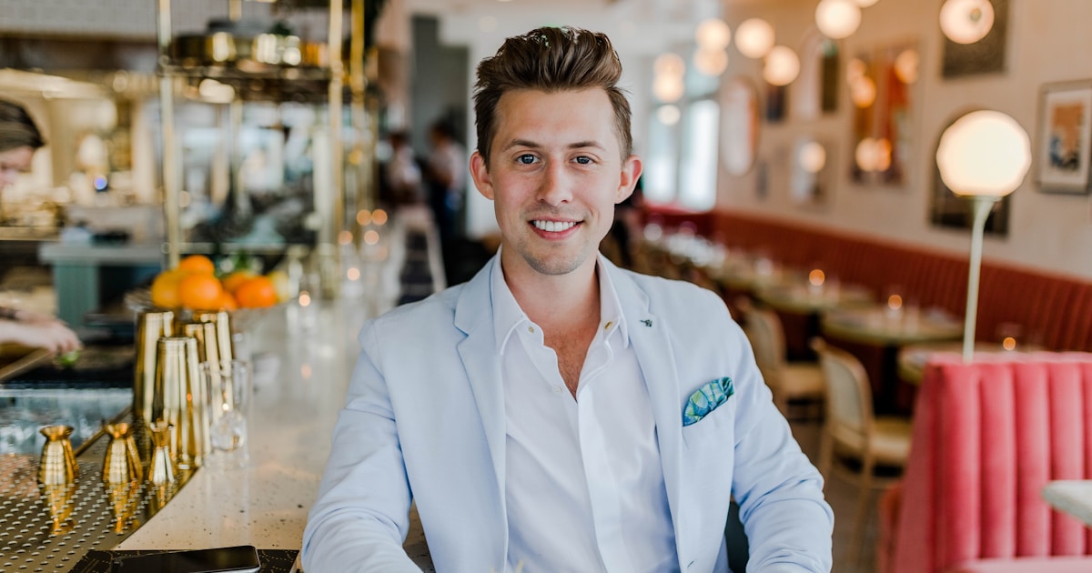 US Latino market 2025 statistics and Hispanic consumer spending data visualization